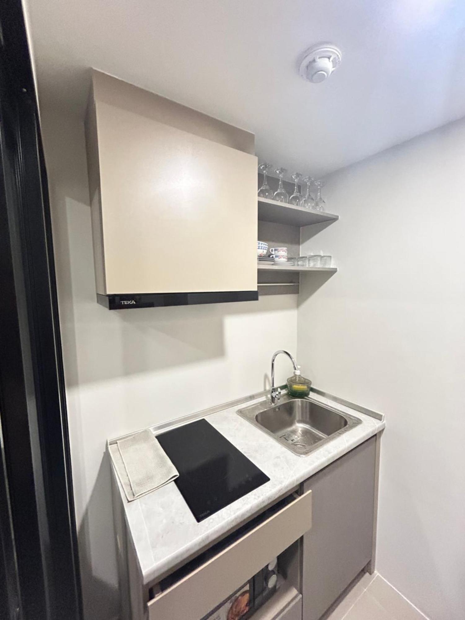 Apartment Sathorn Charoen Nakhon Bangkok