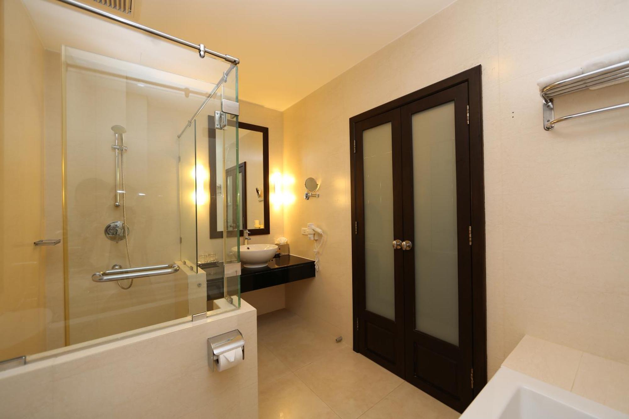 The Dawin Hotel Bangkok