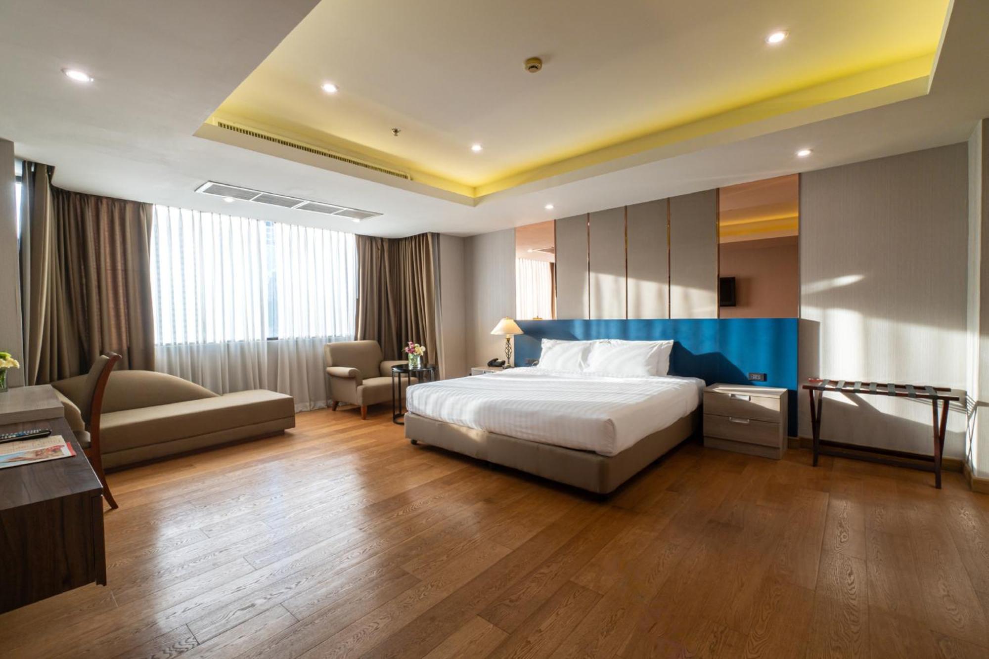 Rembrandt Sukhumvit - Sha Extra Hotel 4*