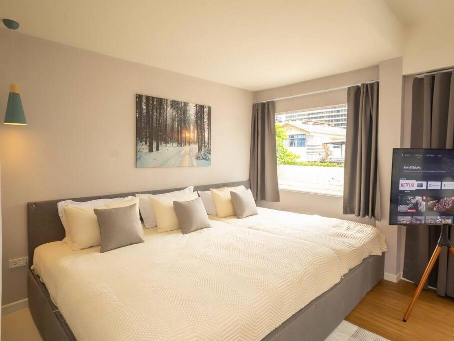 Cozy For 3 Guests In The Heart Of Silom - 3b Apartment