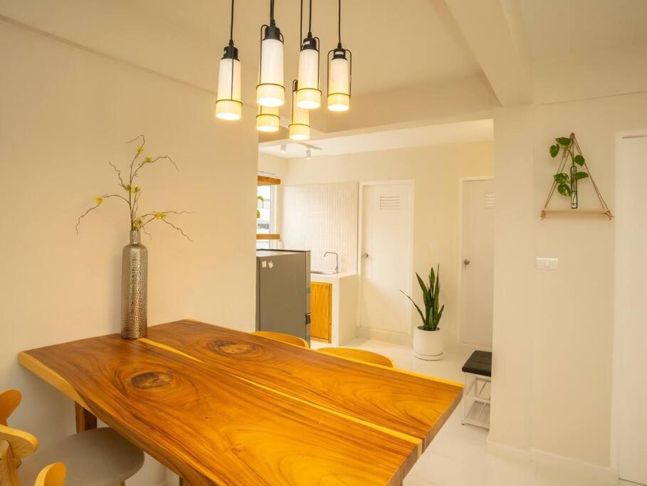 Cozy 2-bedroom In Silom Center - 6a * Bangkok