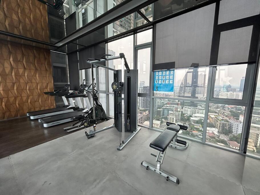 1br At Thonglor Bts Infinitypool Overlooking Apartment *