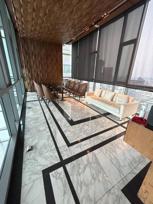 1br At Thonglor Bts Infinitypool Overlooking Bangkok