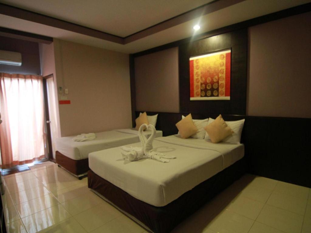 Grand Pinnacle Hotel 3*