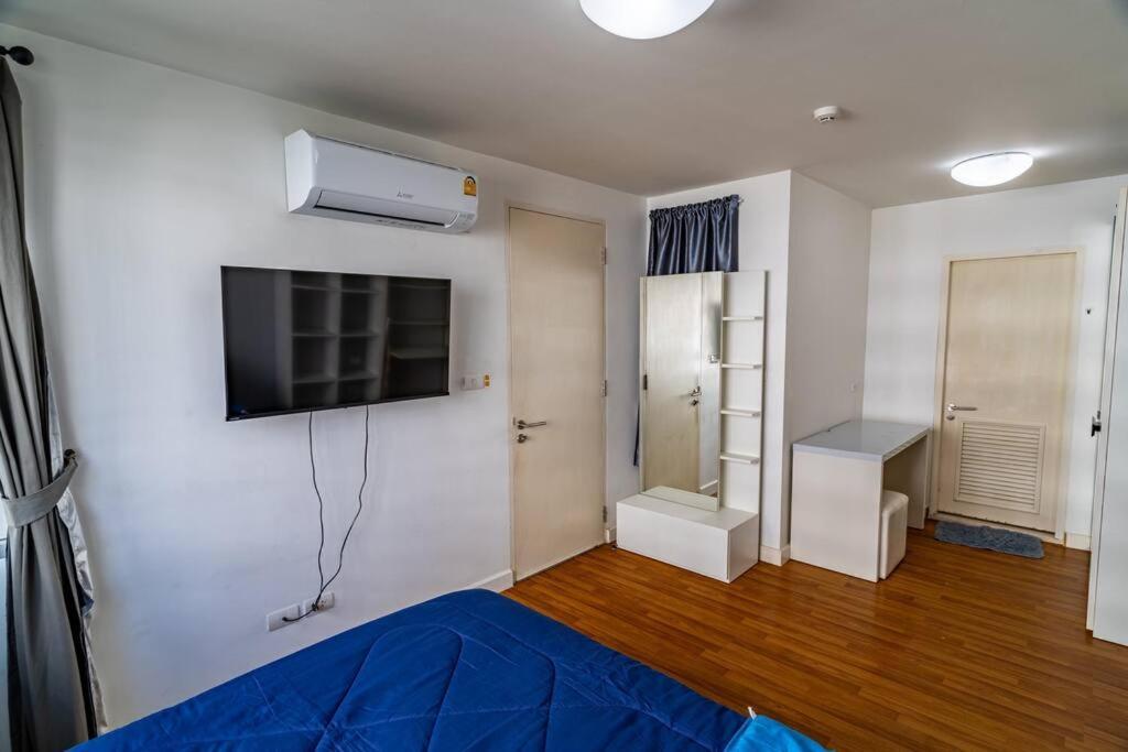 Center 1 Bedroom Fast Wifi Pool Checkin 24h *