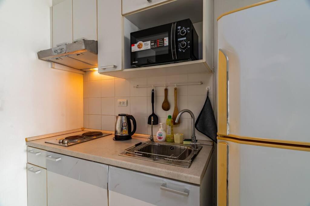 Center 1 Bedroom Fast Wifi Pool Checkin 24h Bangkok