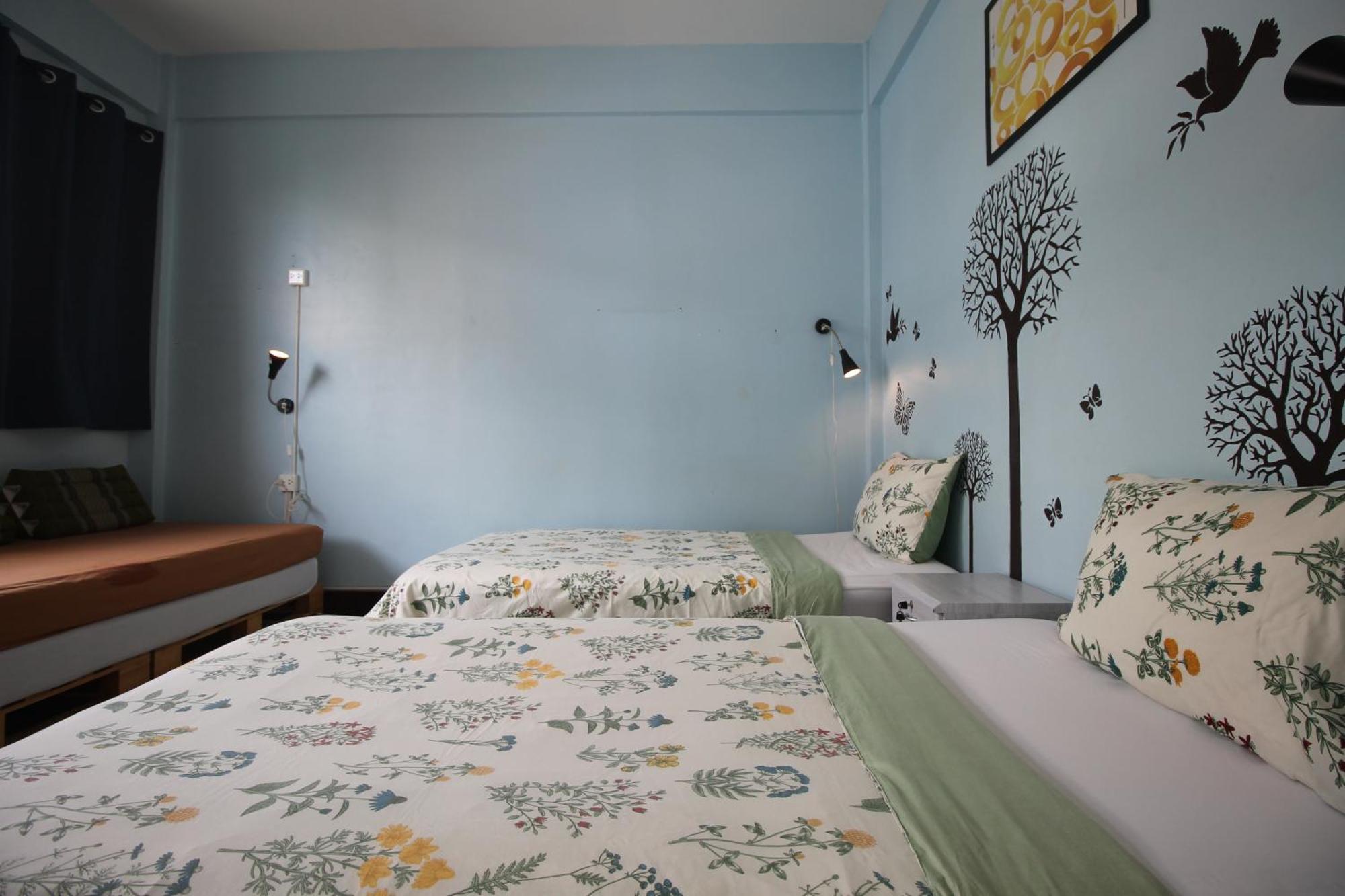 Hostel Baan Nampetch *