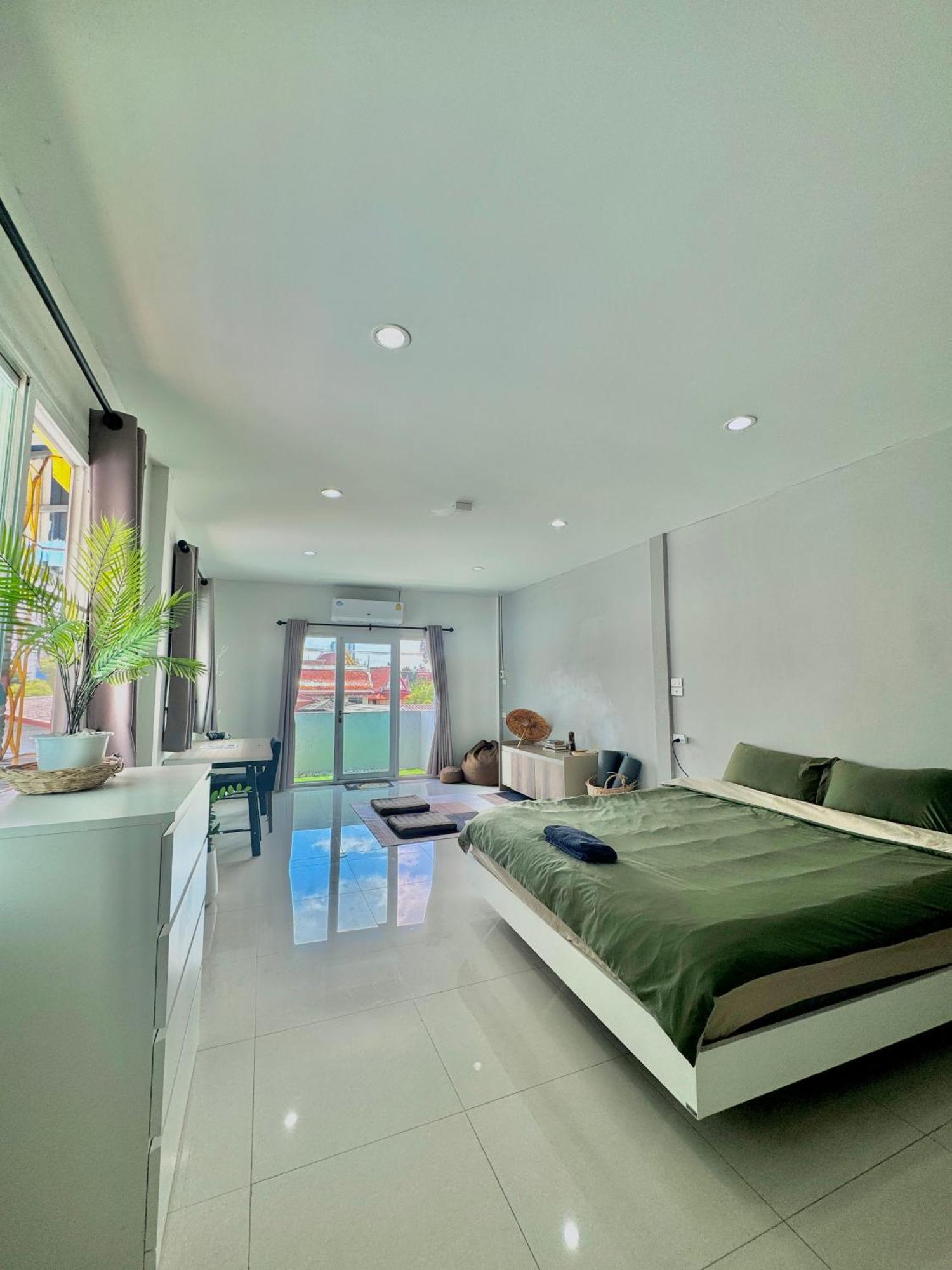 Pinklao Traveler's House *