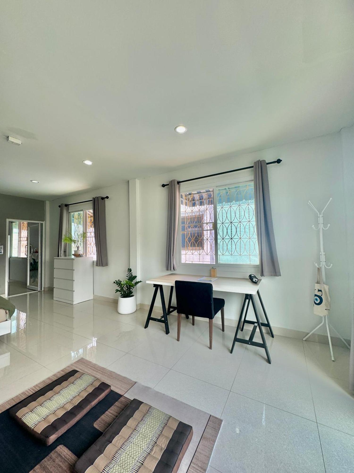 Pinklao Traveler's House Bangkok