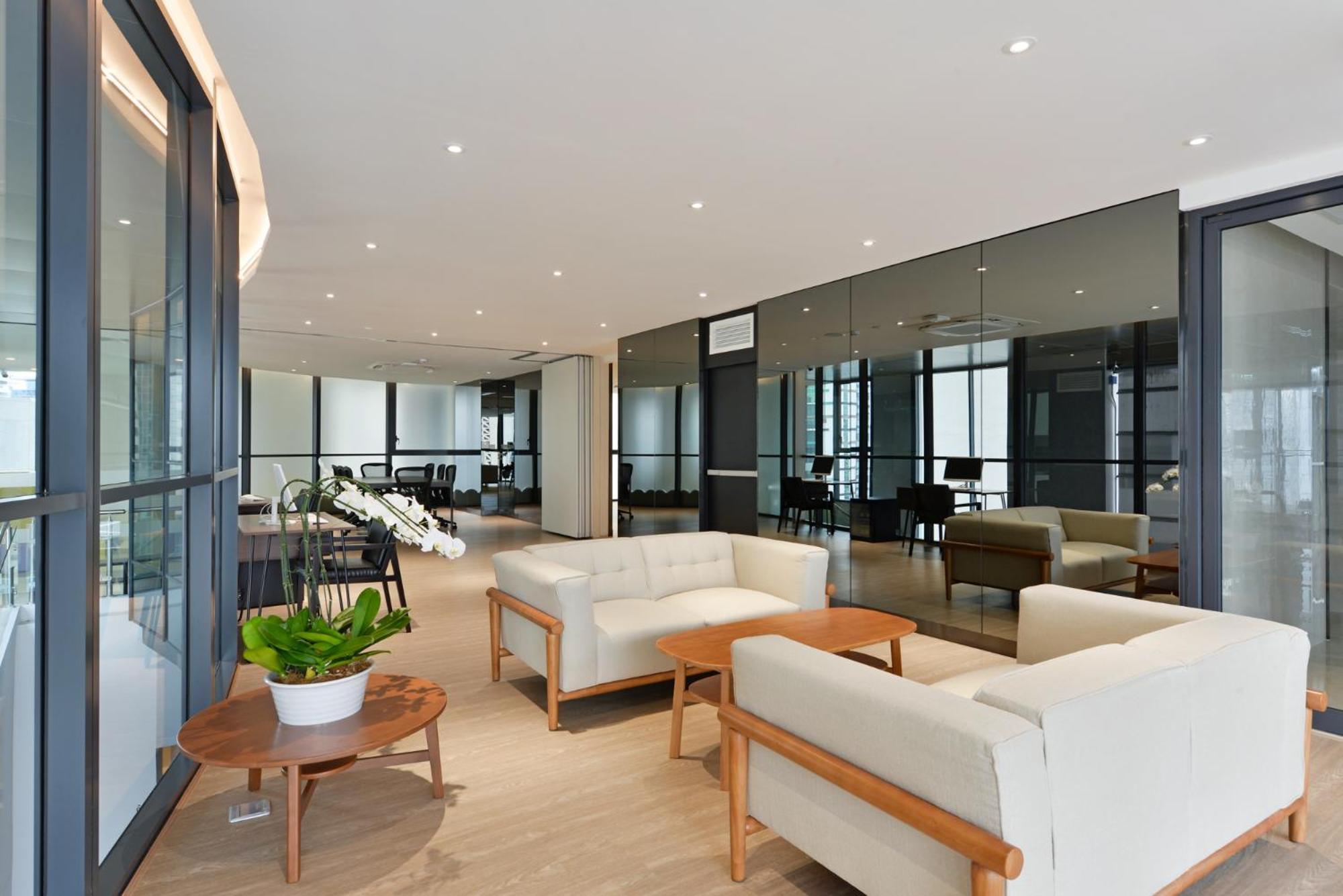 Gm Estate And Executive Sukhumvit 20 Hotel 5*