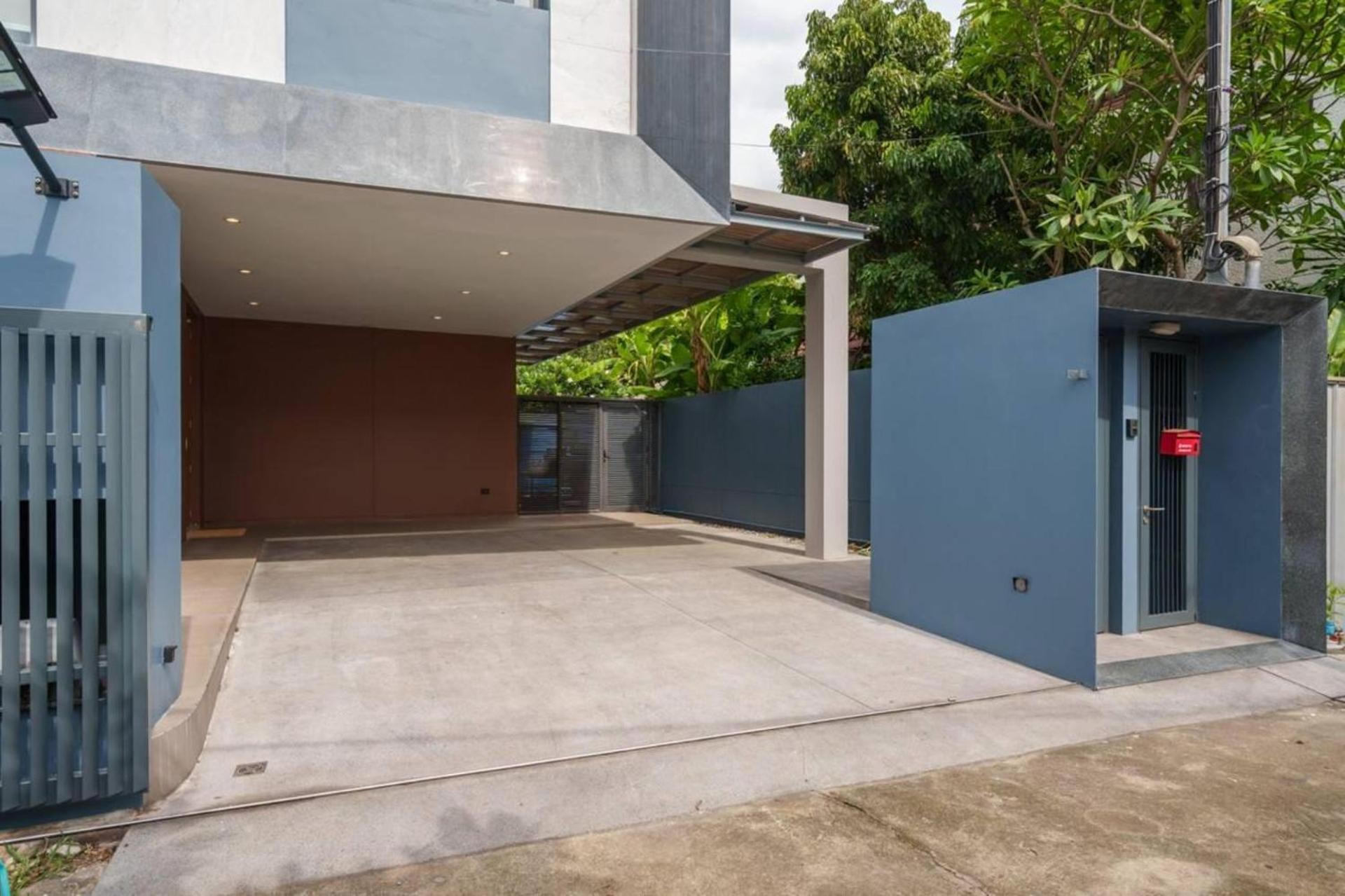 Villa Ekkamai Luxury With Cinema Bangkok