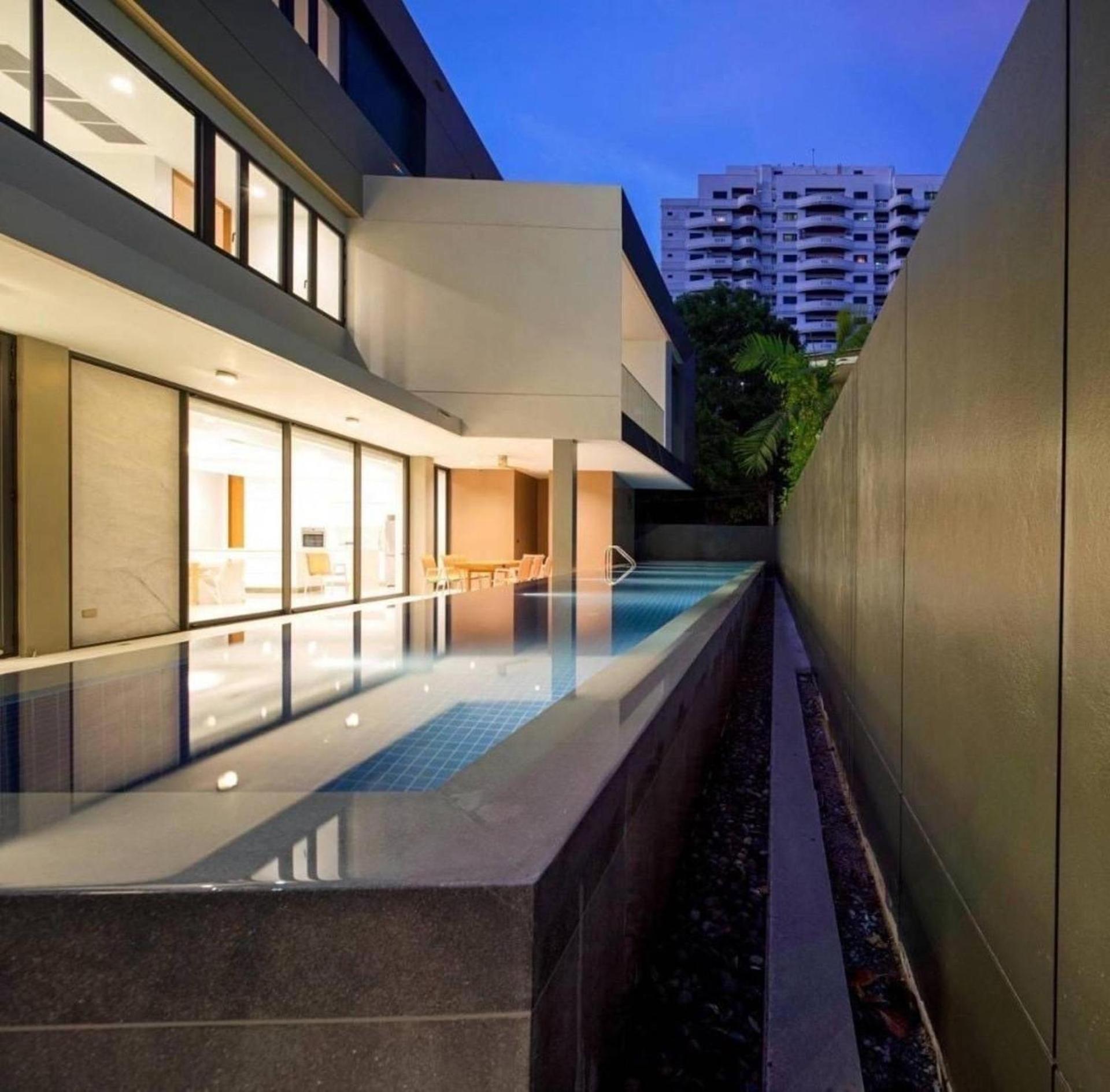Villa Ekkamai Luxury With Cinema Bangkok