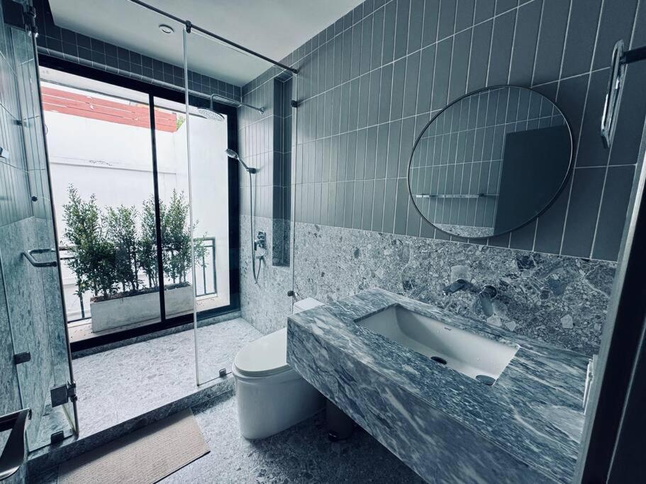 Ekkamai三卧三卫小别墅独栋带停车位 Villa Bangkok