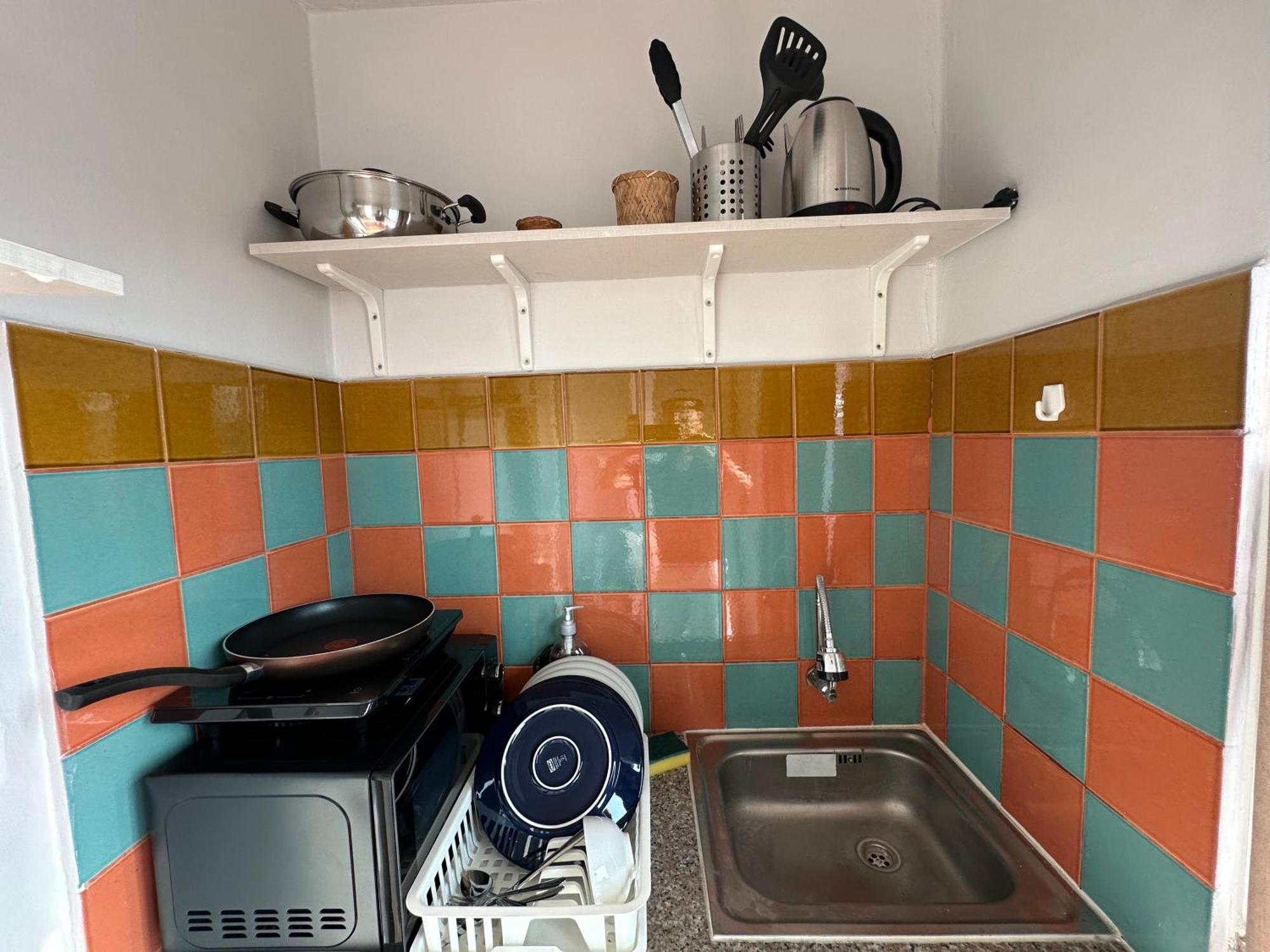 - Phra Khanong Apartment