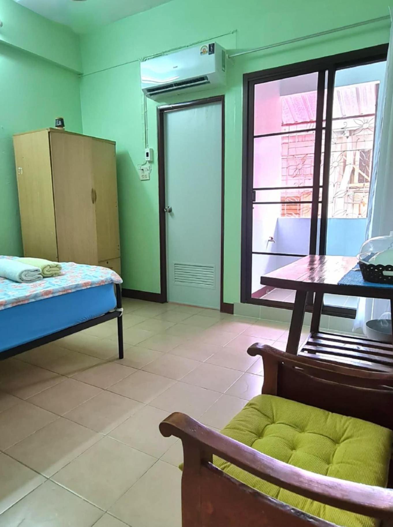 Roong-arun Guest house Bangkok