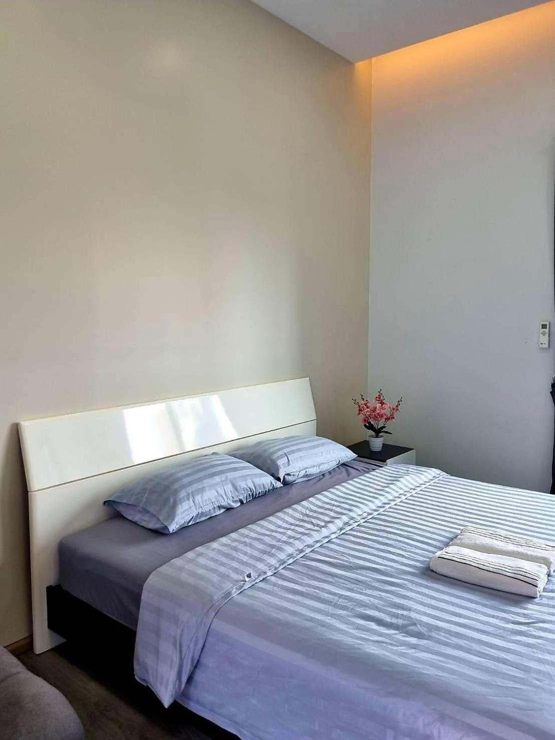 Aqua Residences: New Near Wutthakat Bts Station