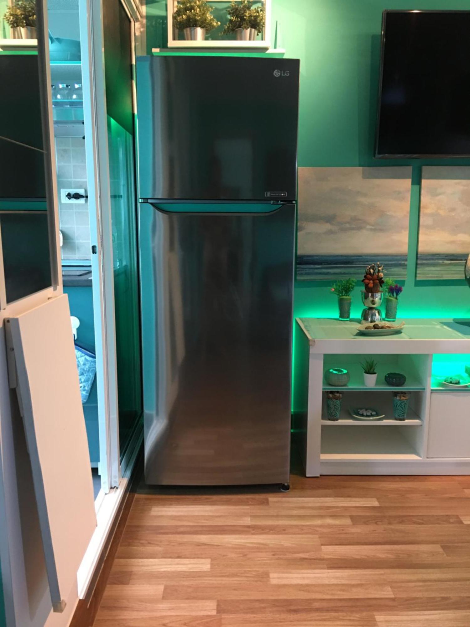 White Turquoise Apartment