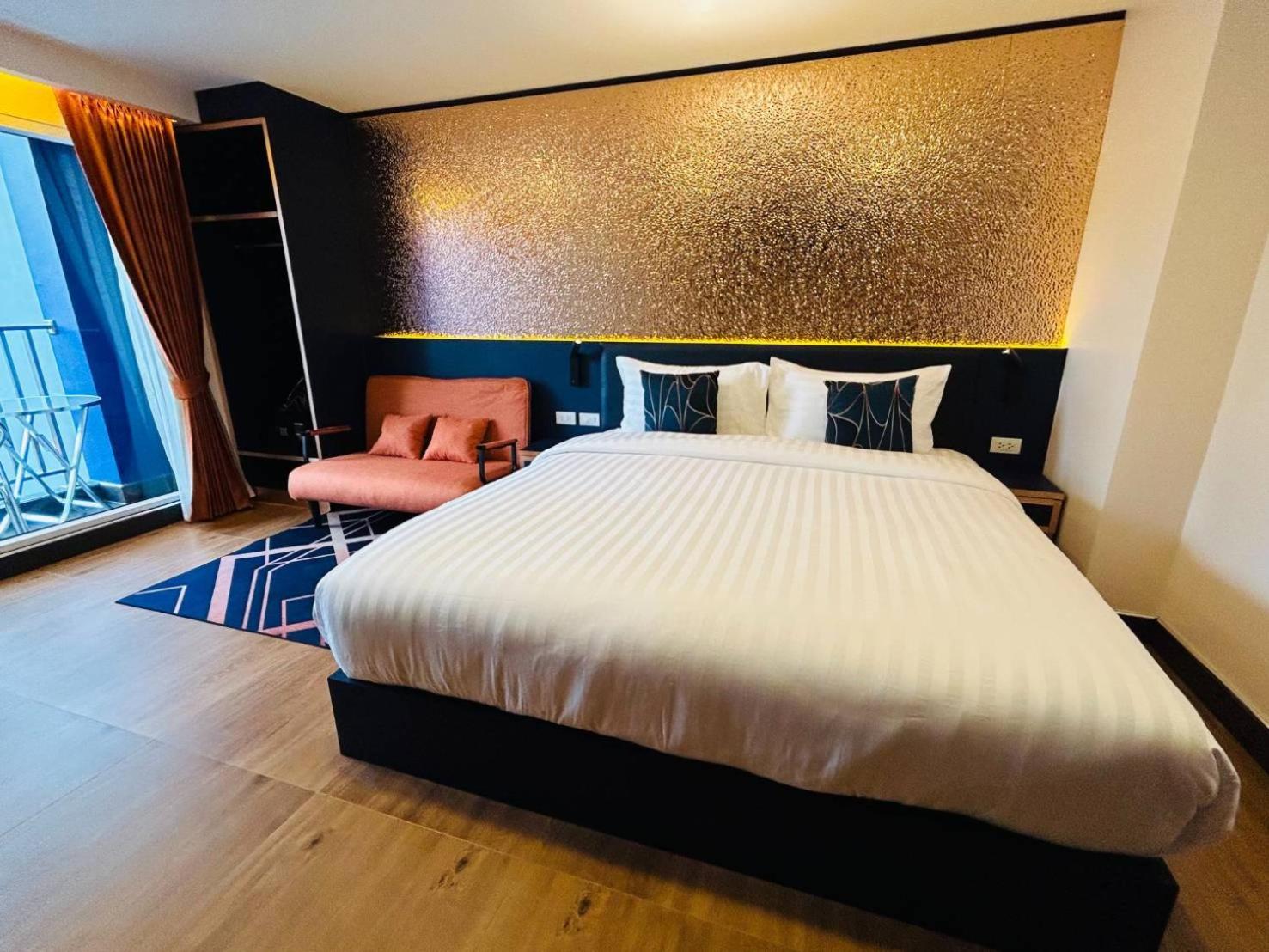 Hotel Emiri - Nana 4*