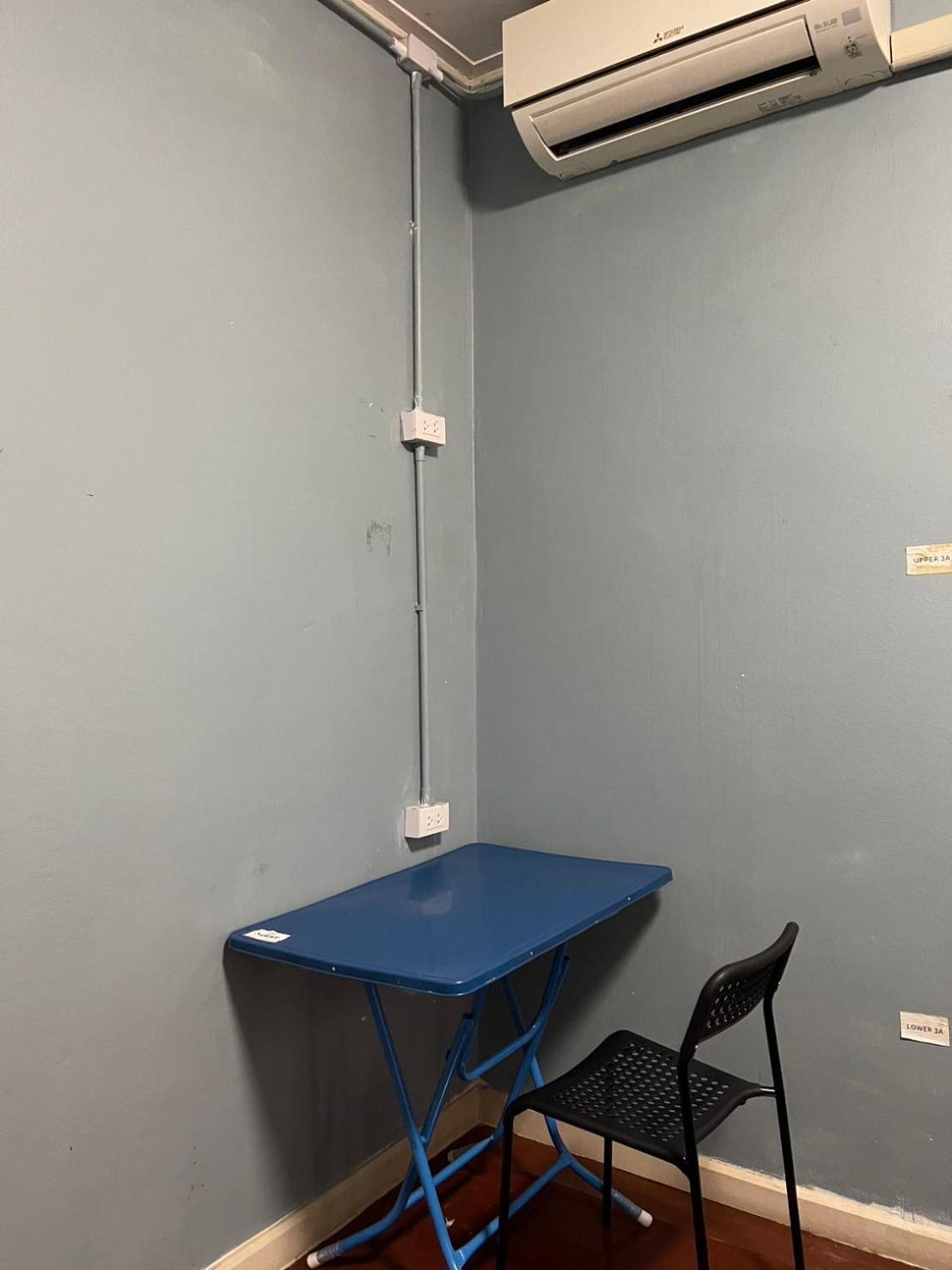 Sura Near Mrt Phra Ram 9 Hostel