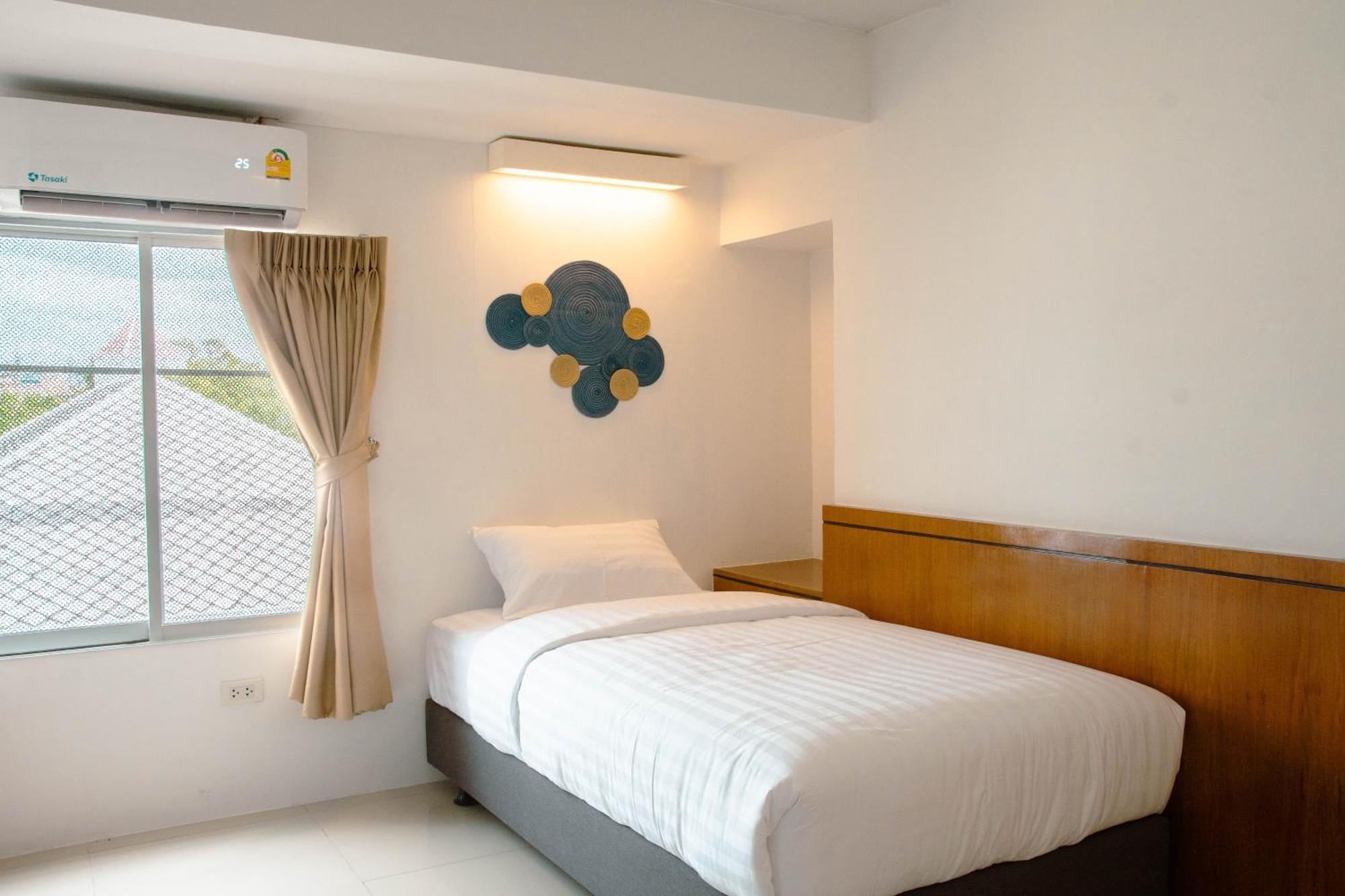 Alley & Pier Hotel 3*