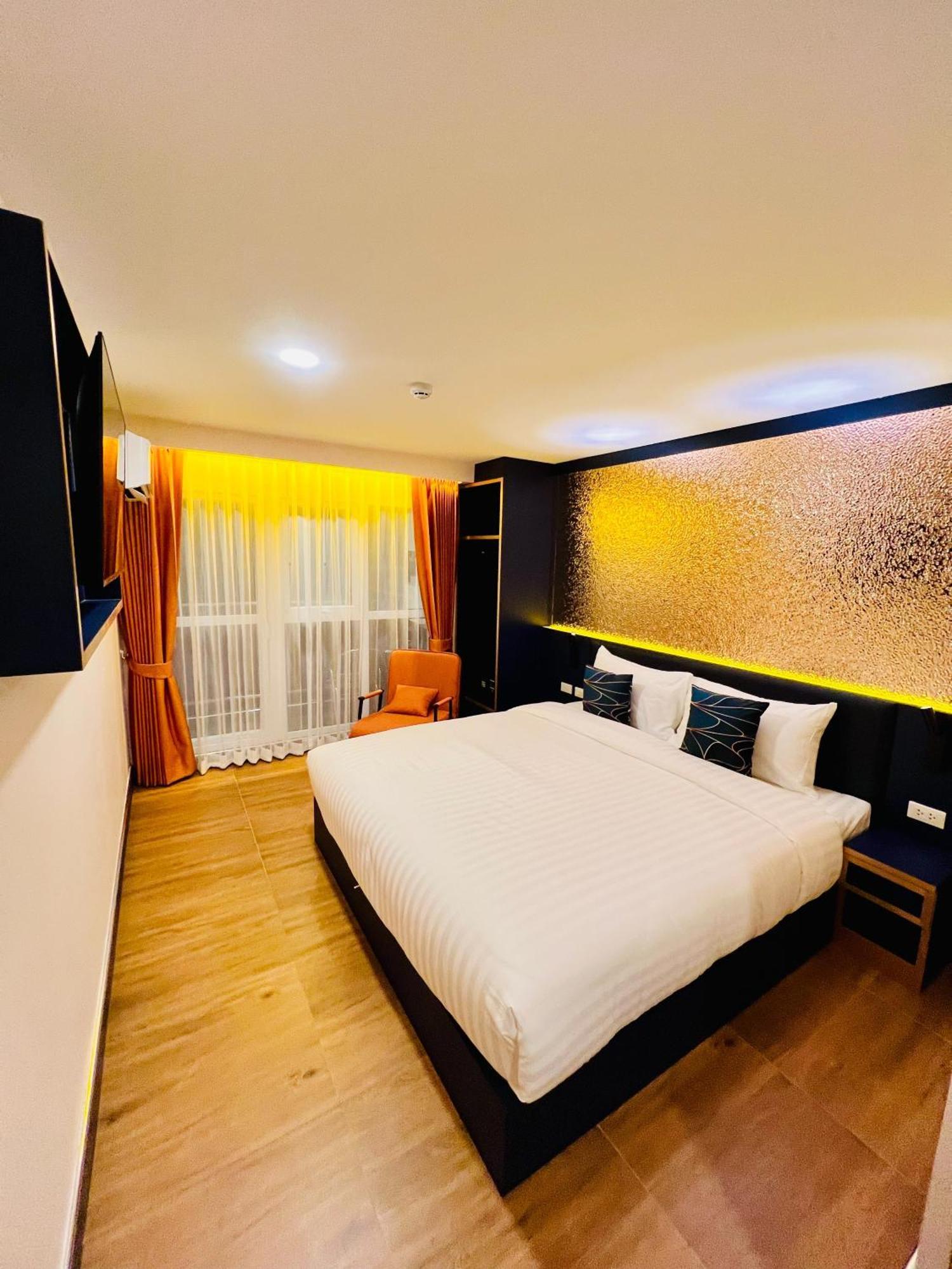Emiri - Nana 4* Bangkok
