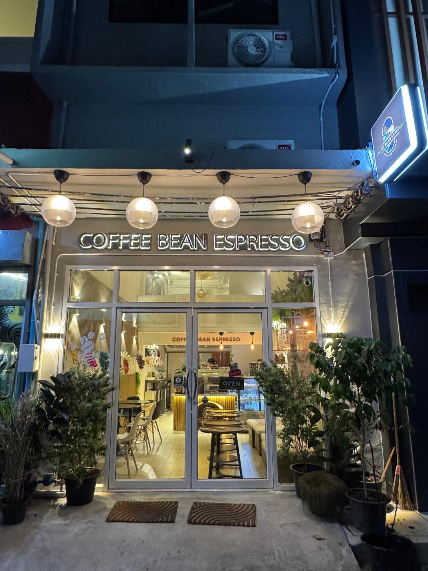 Twenty Two Place - Sukhumvit 22 Asrama *
