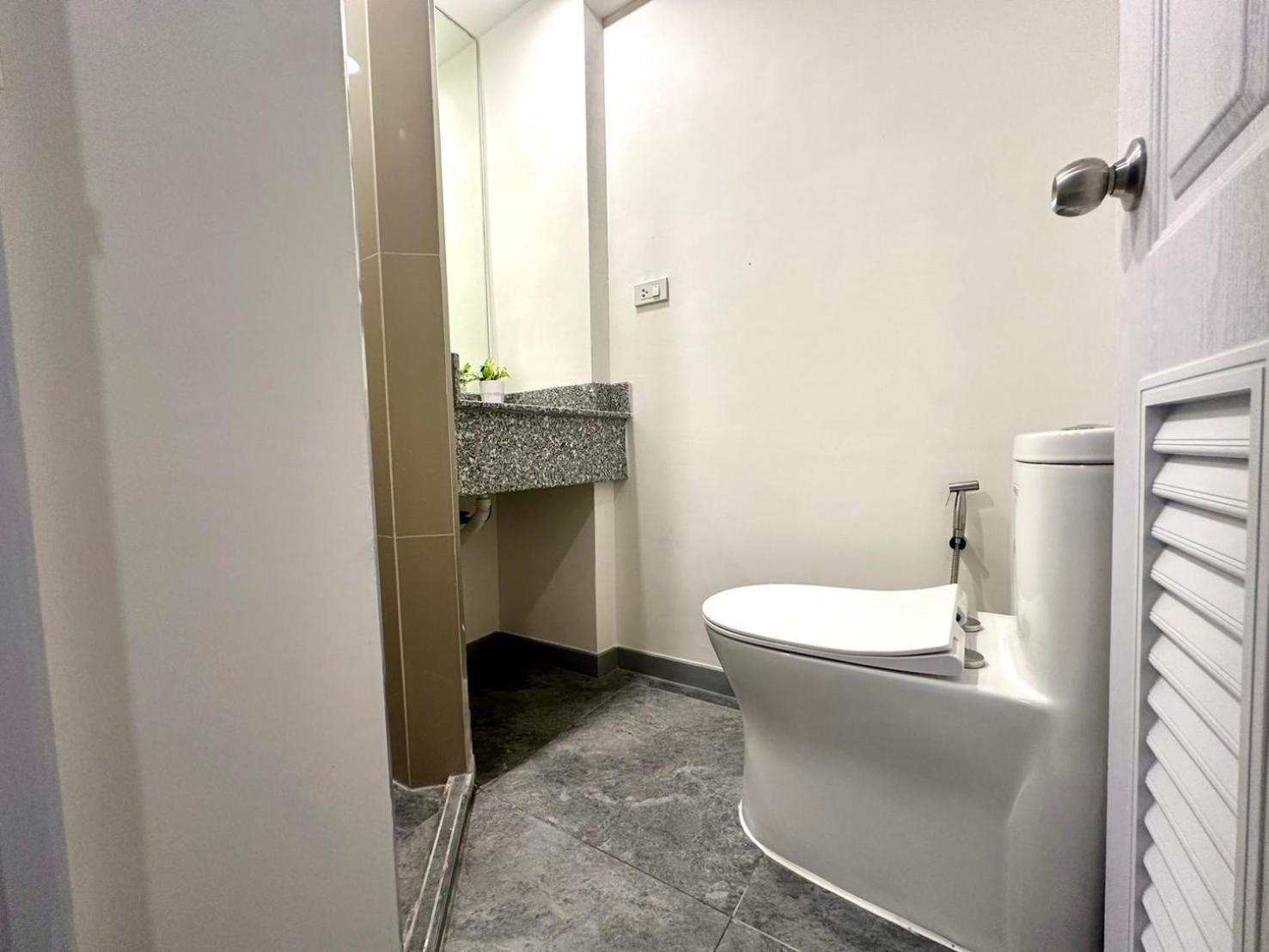 Hostel The White Den Chatuchak *