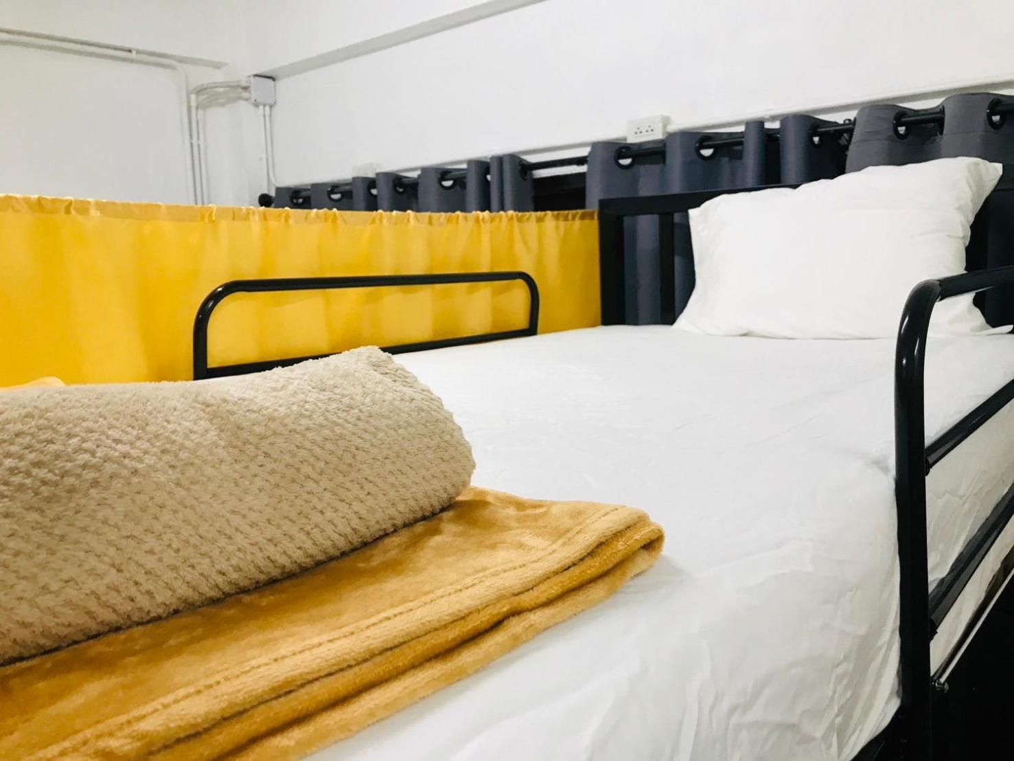 Hostel Silom *