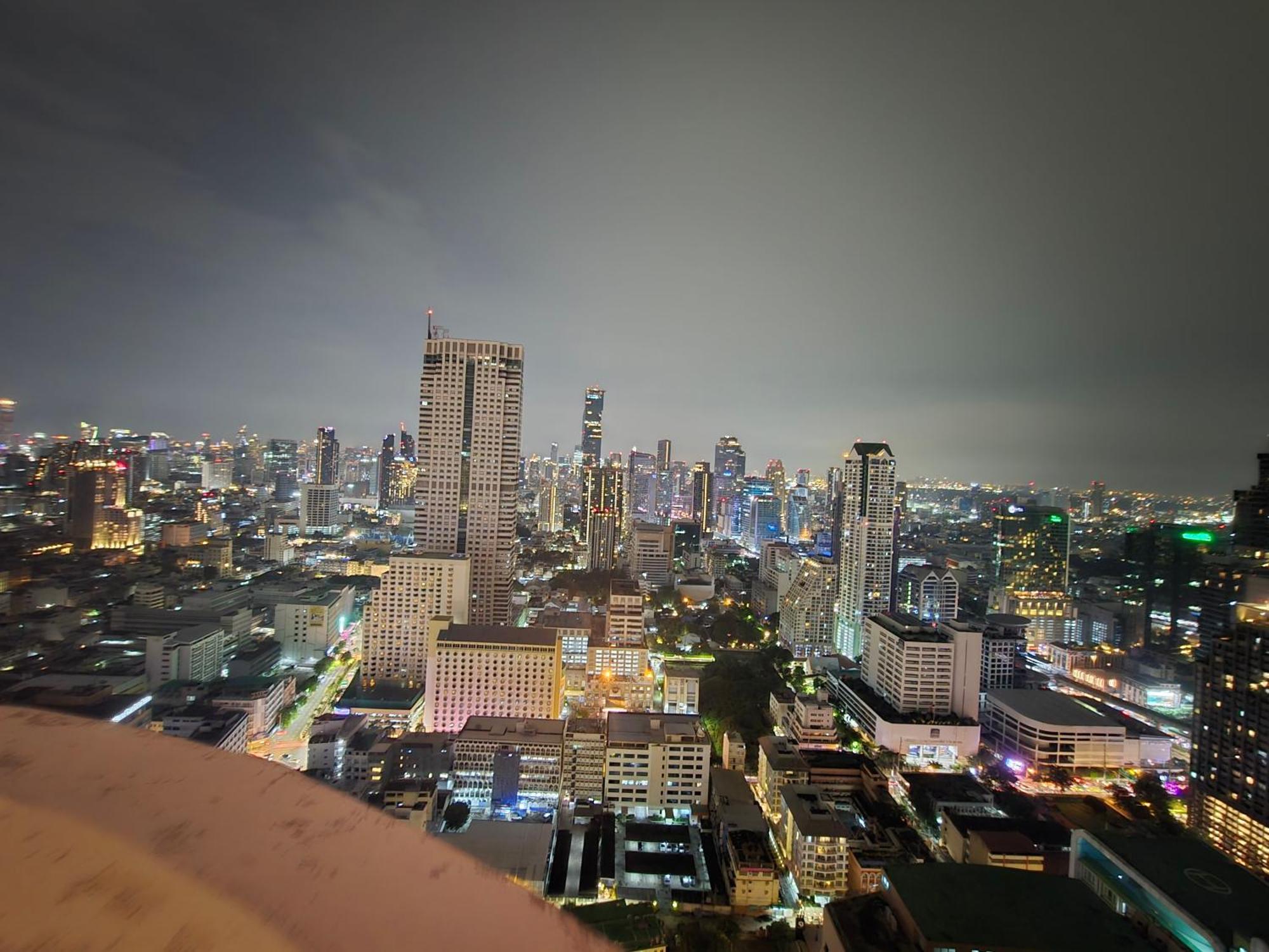 Selfcheckin The Statetower View Silom High Floor Near Bts With Individual Hi-speed Wifi * Bangkok