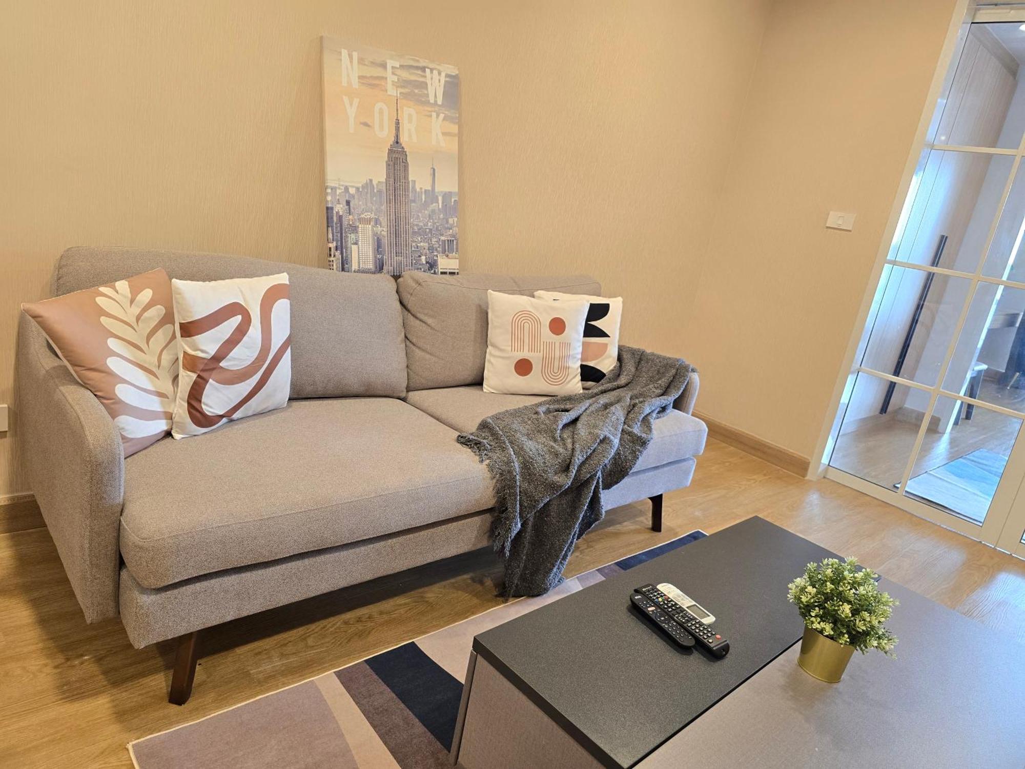 Apartment Selfcheckin The Statetower View Silom High Floor Near Bts With Individual Hi-speed Wifi
