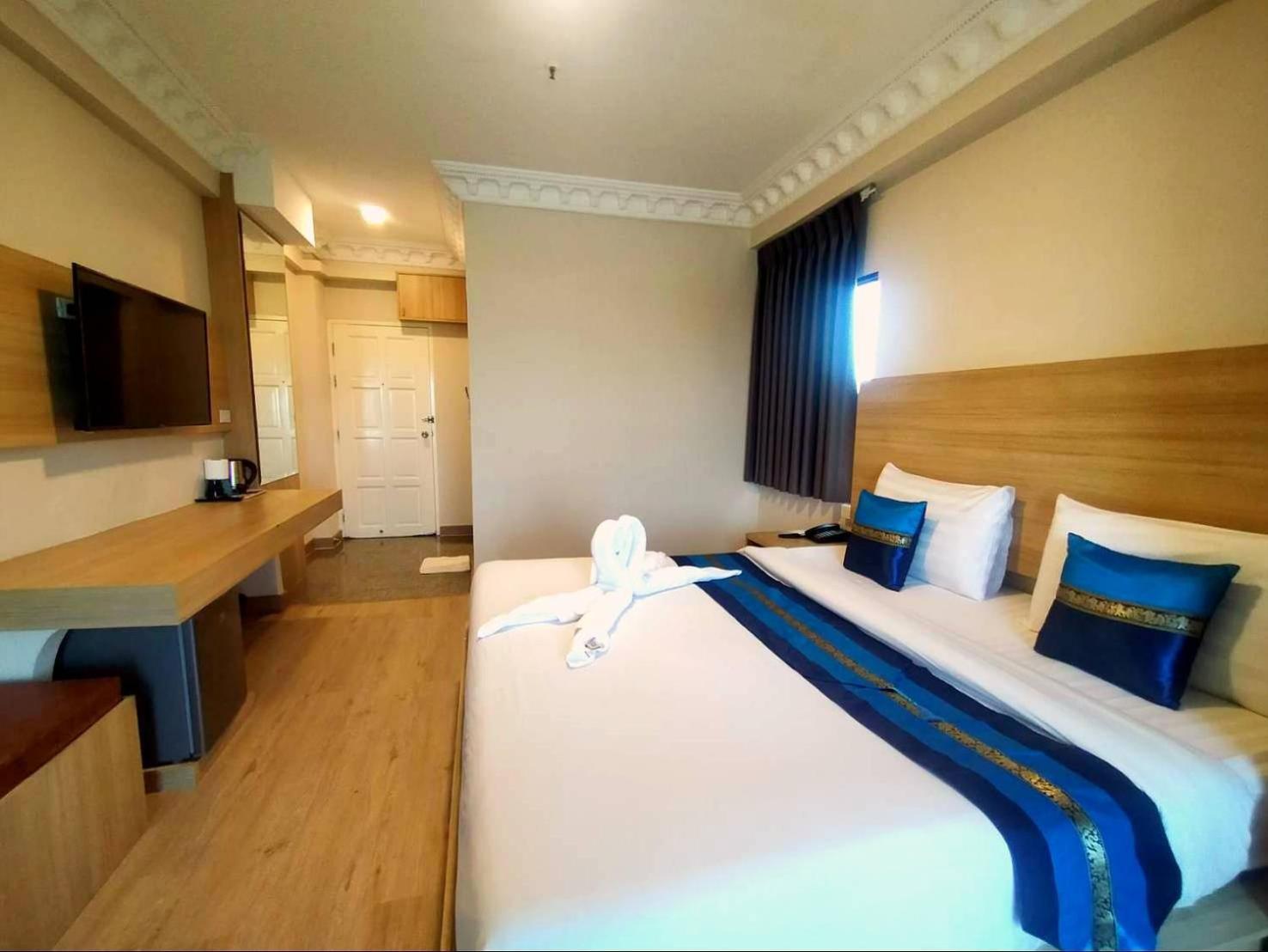 Tara Hotel 3*