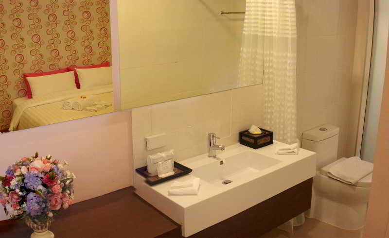 Nantra Silom 3*