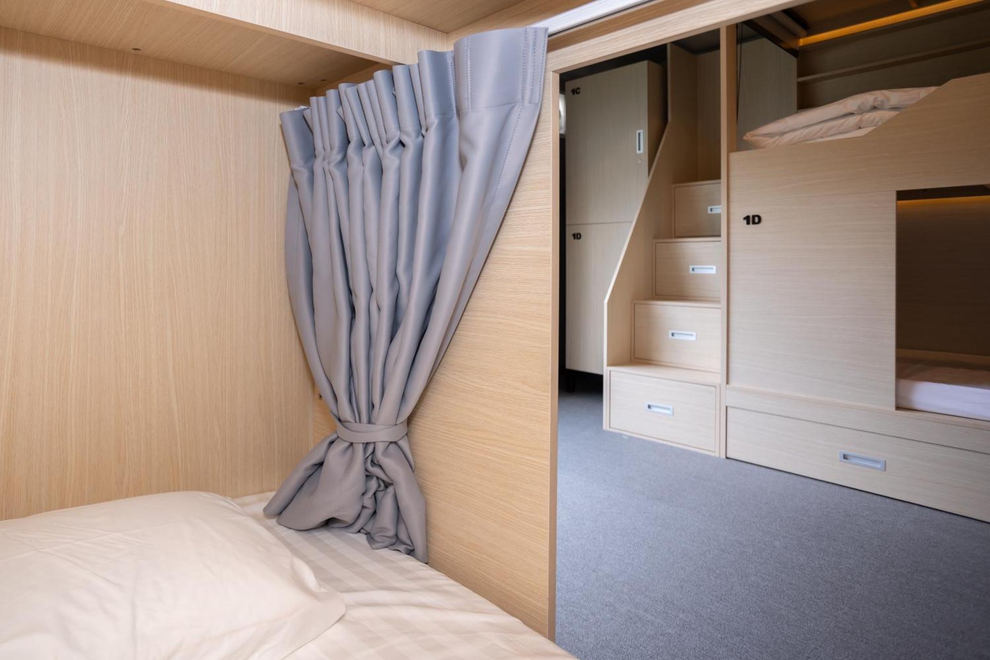 Capsulehotel Dmk Place Bangkok