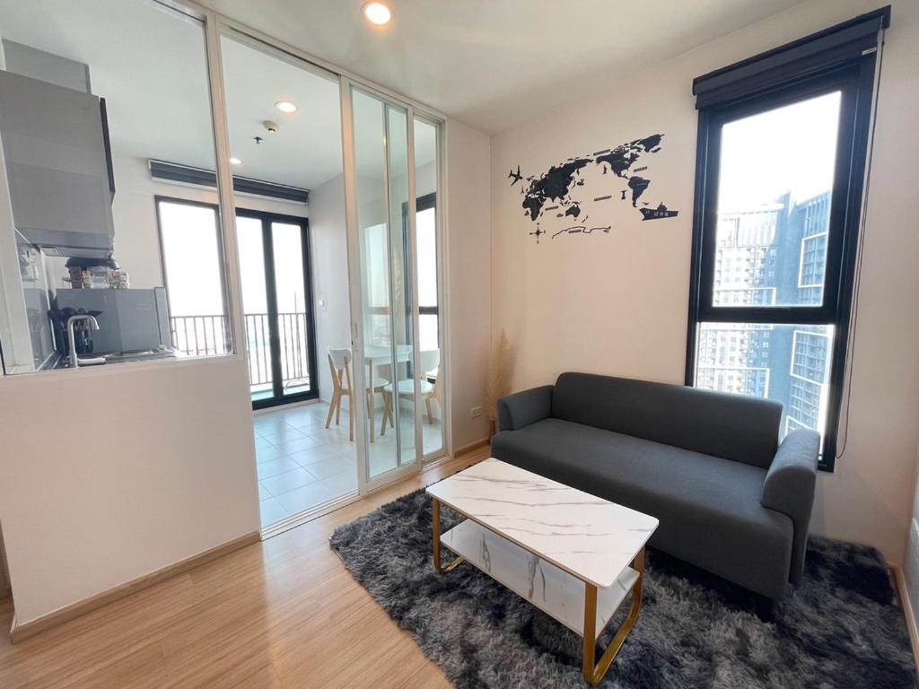 Apartment The Base - Rama 9 By Sumaq