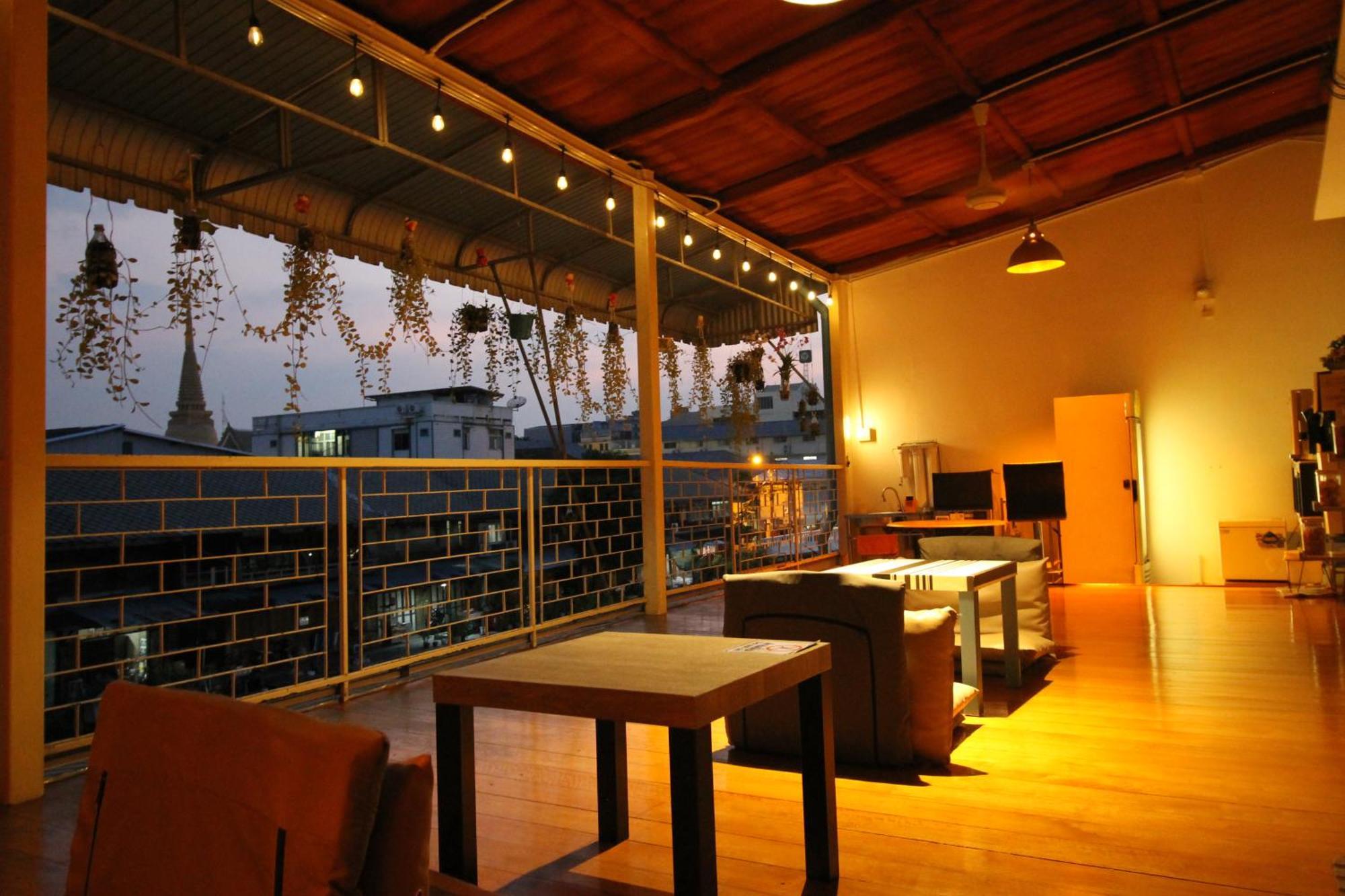 Baan Nampetch Hostel Bangkok
