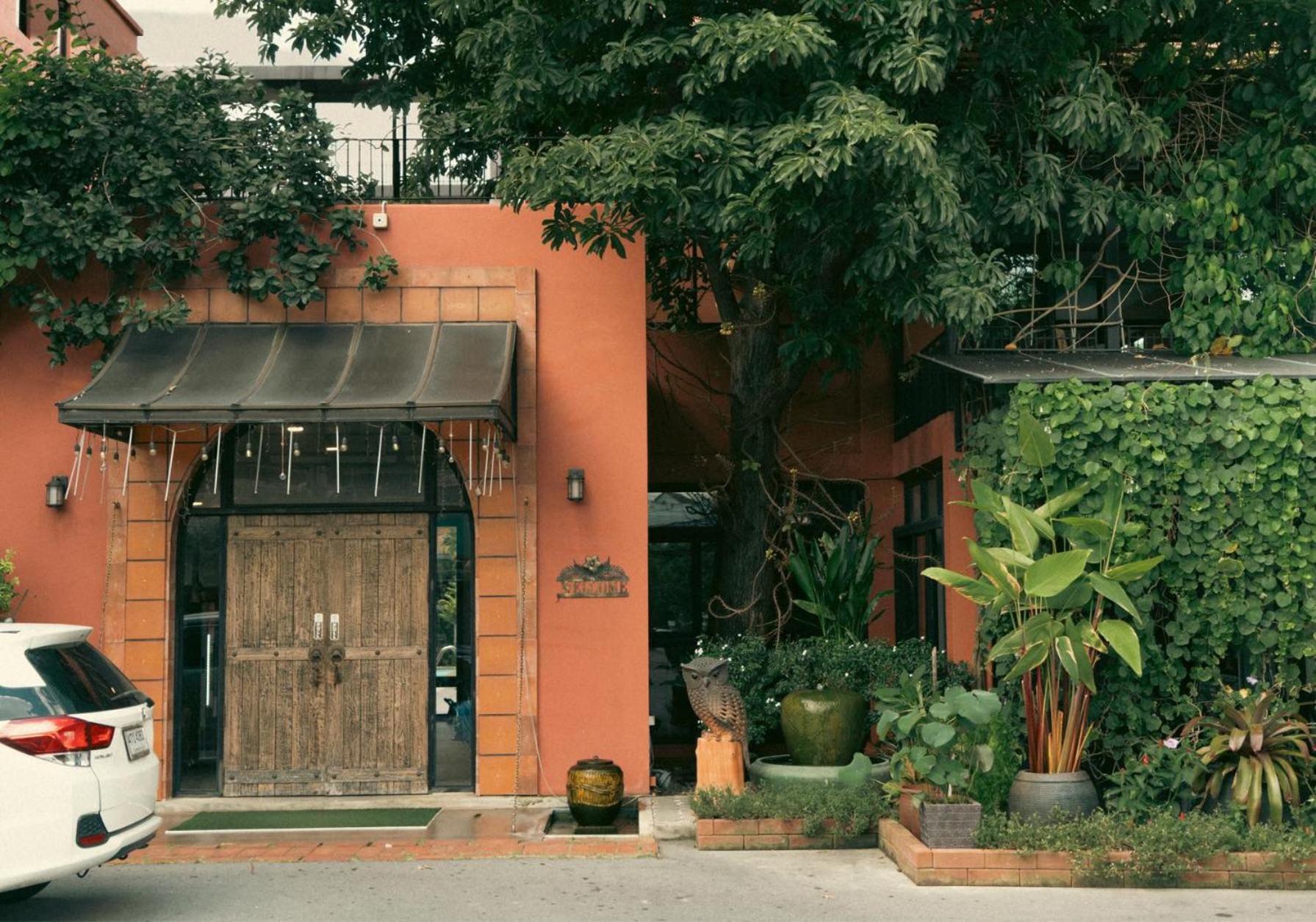 Baansuanprannok Hotel 4*