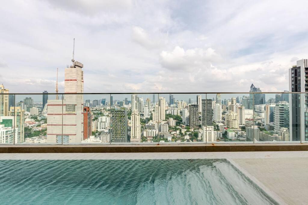 Apartment Pet Friendly Modern Nest Asoke Bangkok