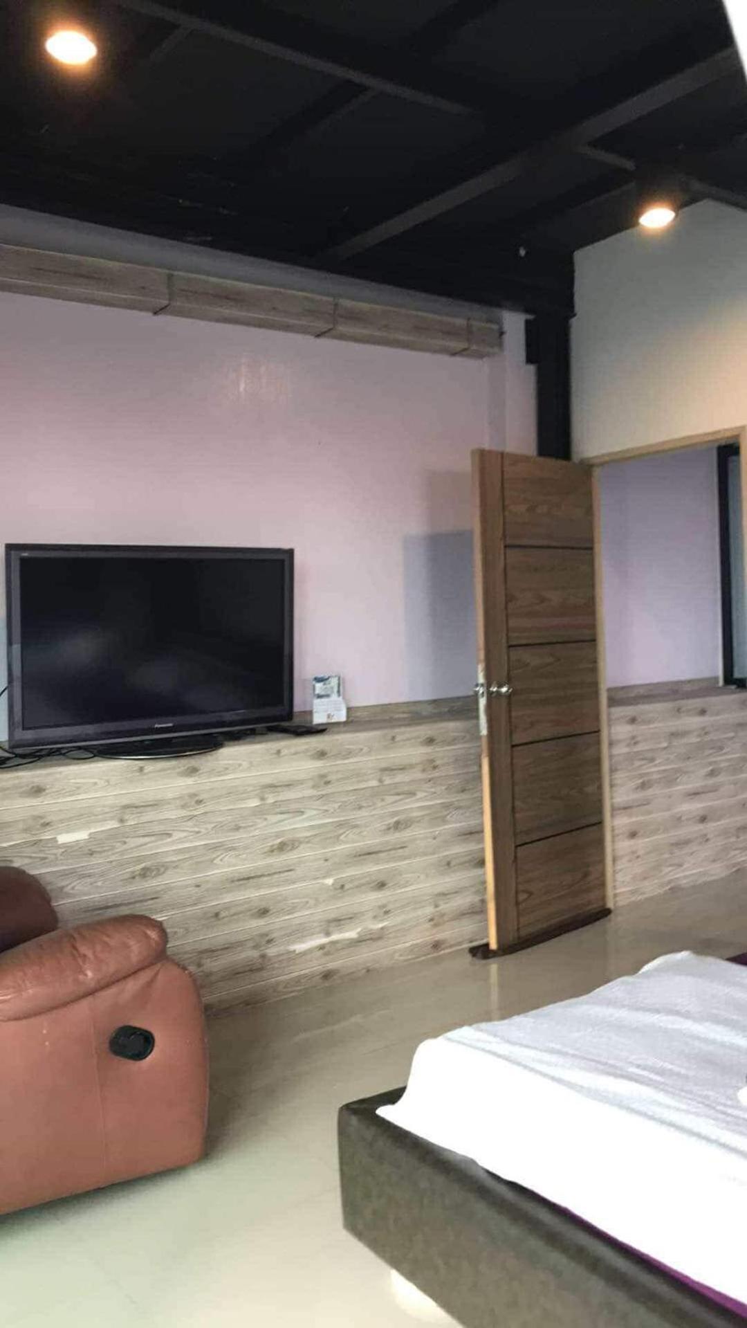 Baan1668 Hometel Near Chinatown One Hostel