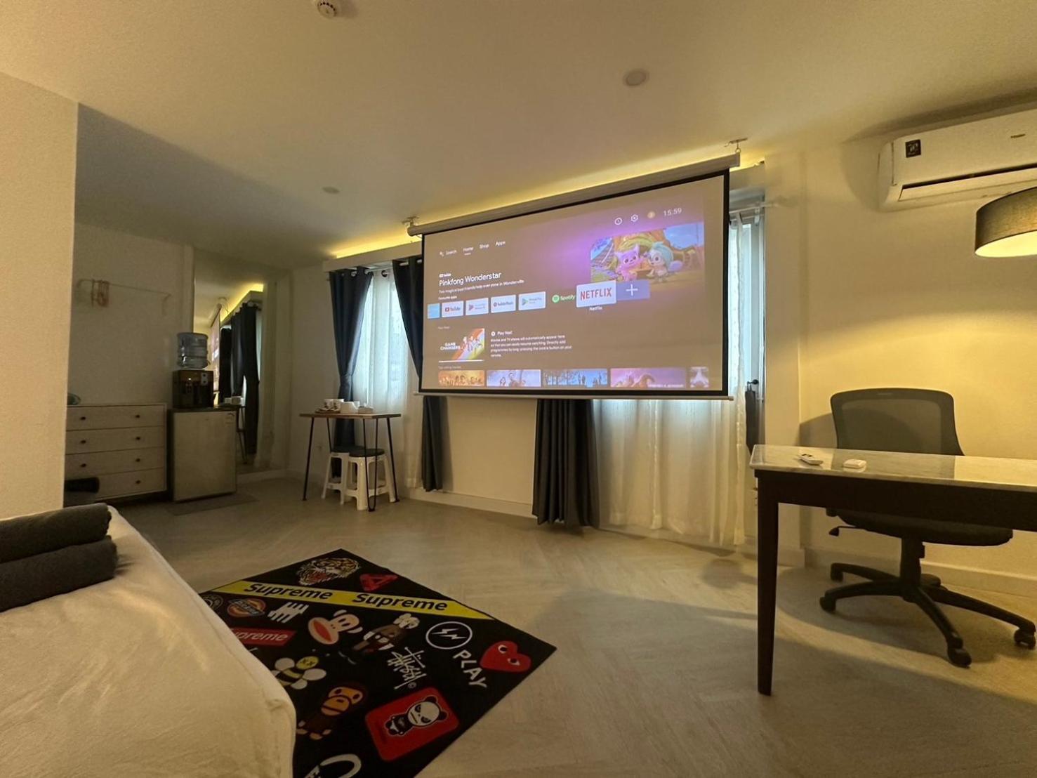 Hostel The White Den Sukhumvit 44 Bangkok