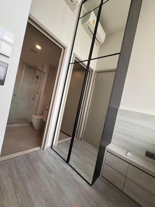 Luxury 29 Floor Pool Sky View King Bed Coworking Bts