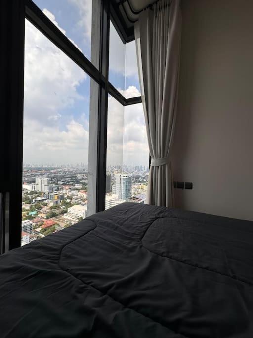 Luxury 29 Floor Pool Sky View King Bed Coworking Bts Apartment Bangkok