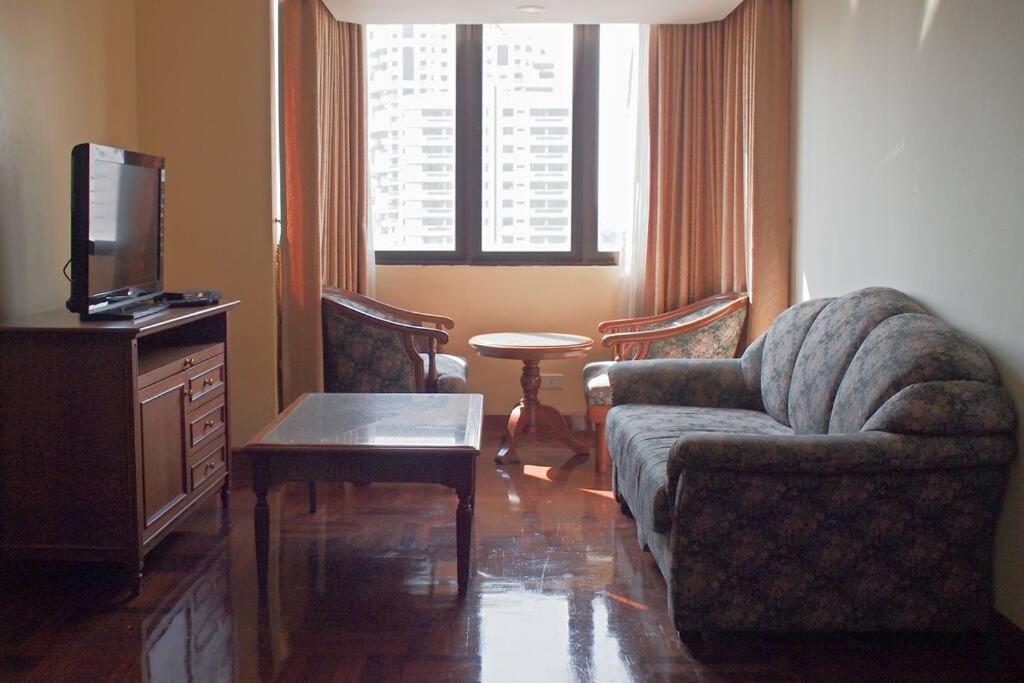Spacious In Sukhumvit Nana Bangkok