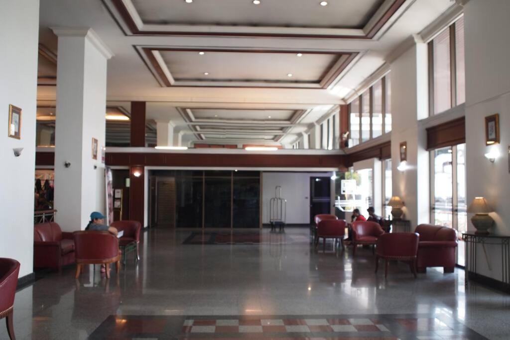 Spacious In Sukhumvit Nana *