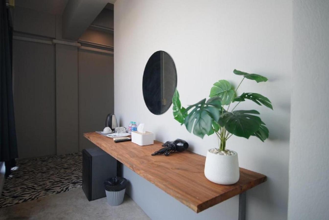 The Character Yaowarat Appartement *
