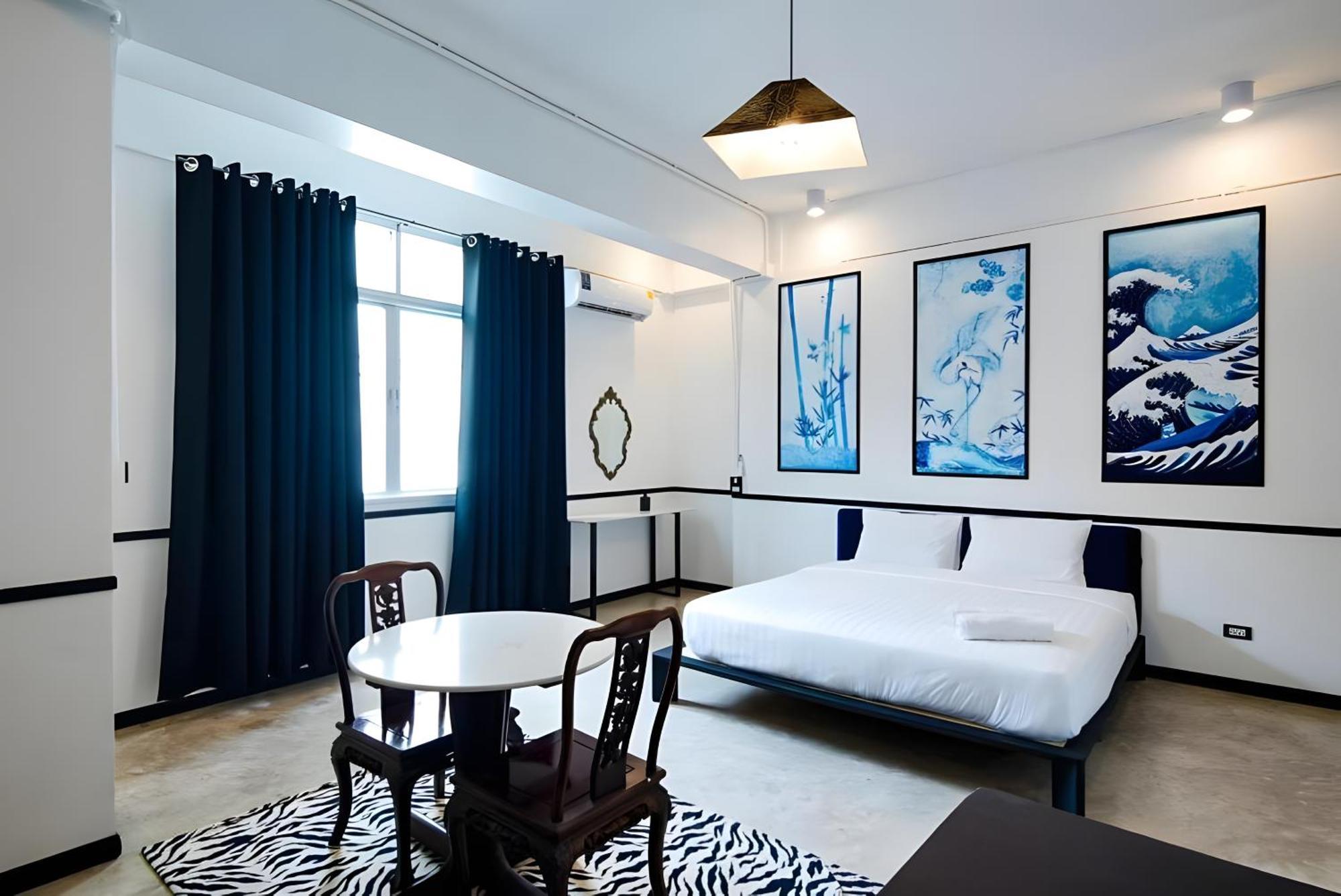 The Character Yaowarat Apartment Bangkok