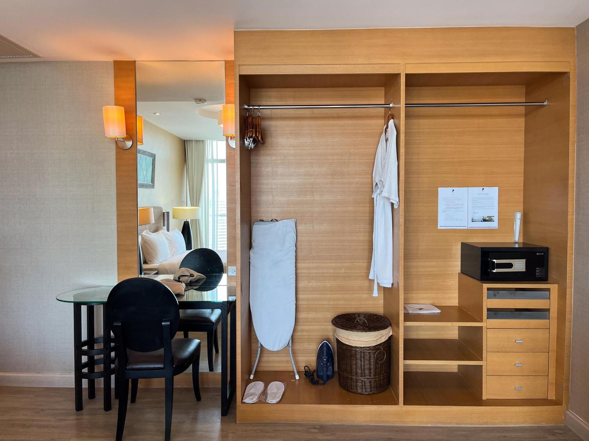 Urbana Sathorn Hotel, 5* Bangkok