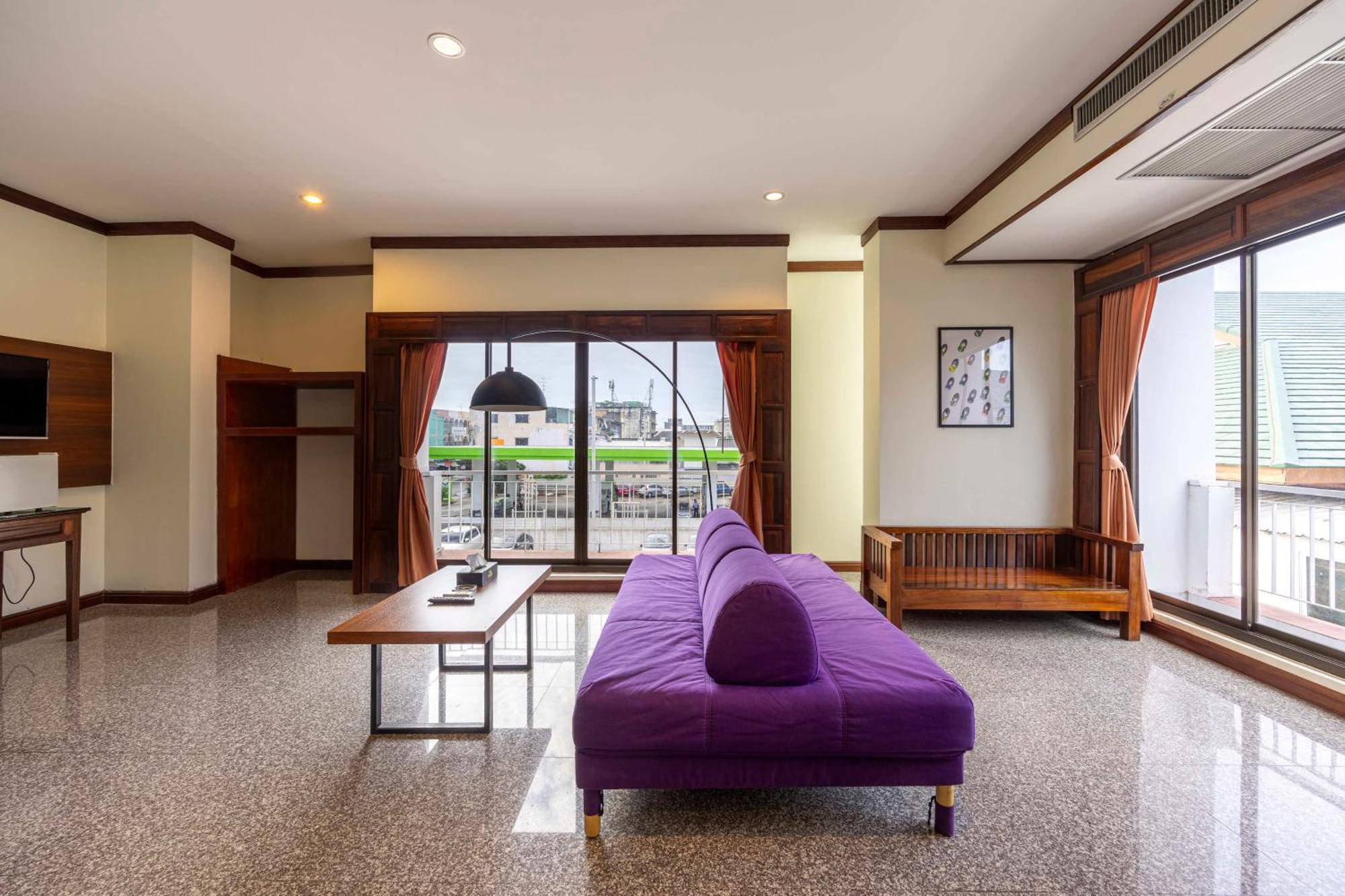 The President At Chokchai 4 Hotel 5*
