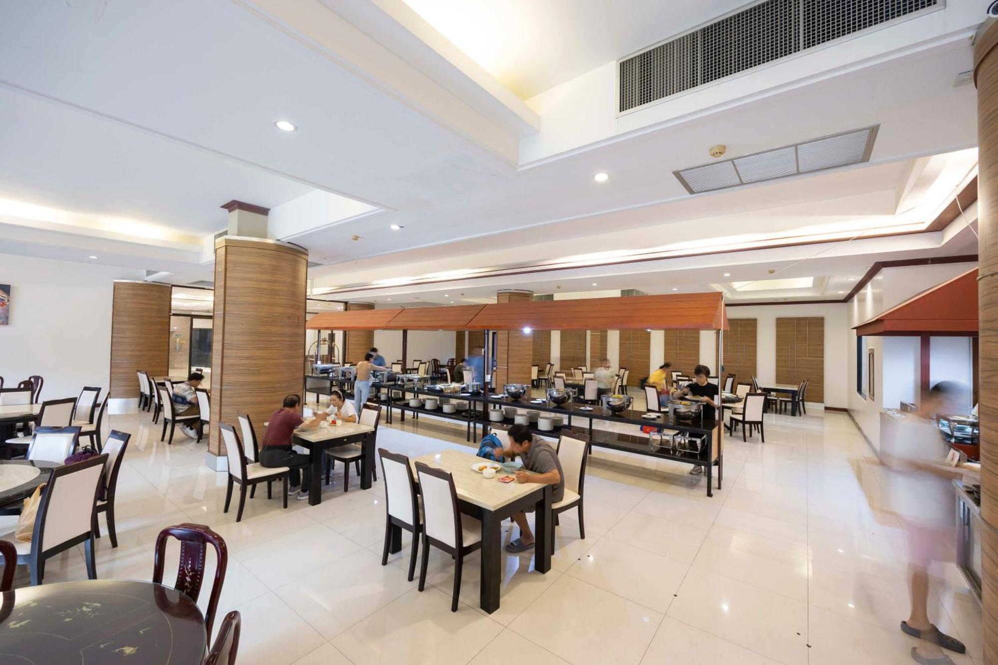 Hotel The President At Chokchai 4 5*