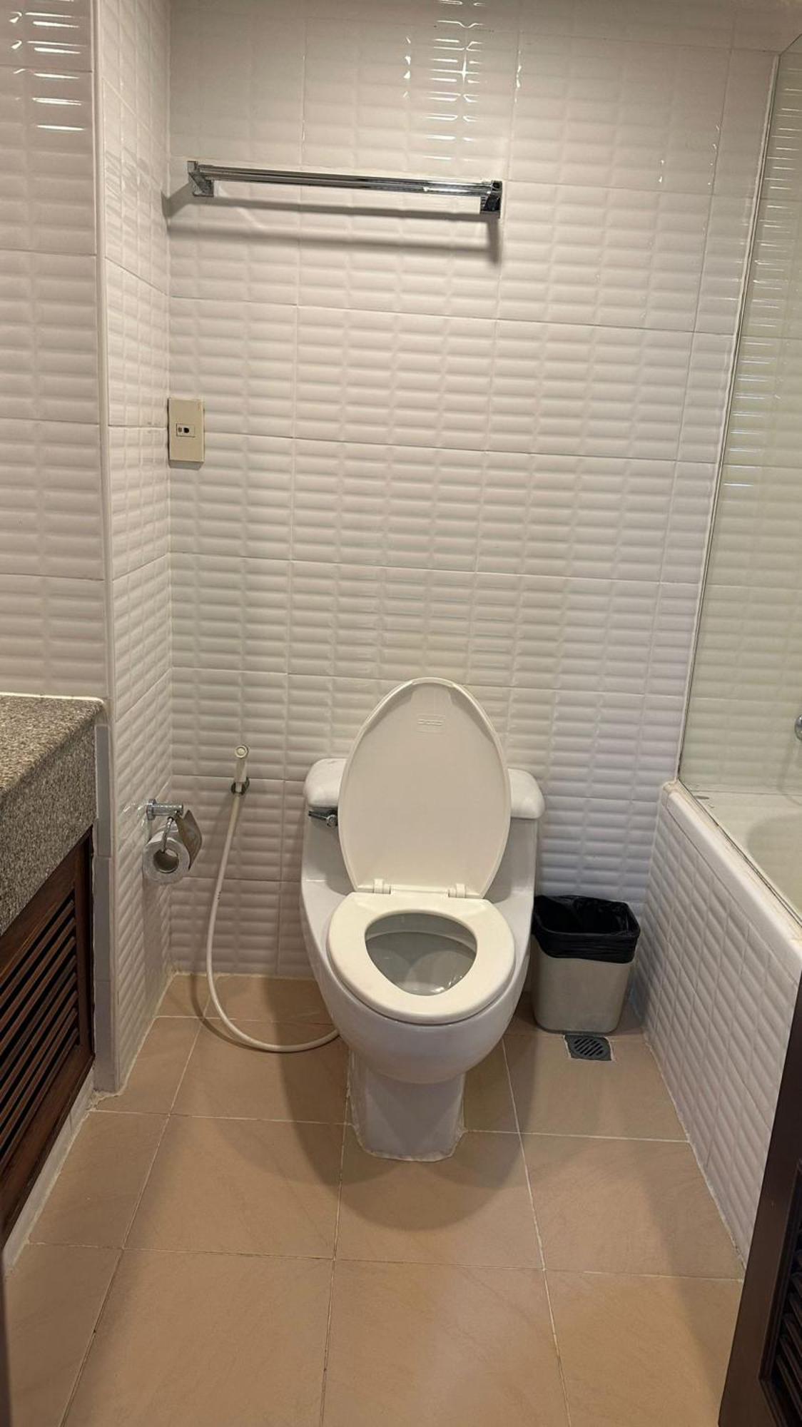 Spacious 1,2 & 3 Bedroom Serviced Apartments Omni - Nana Bts
