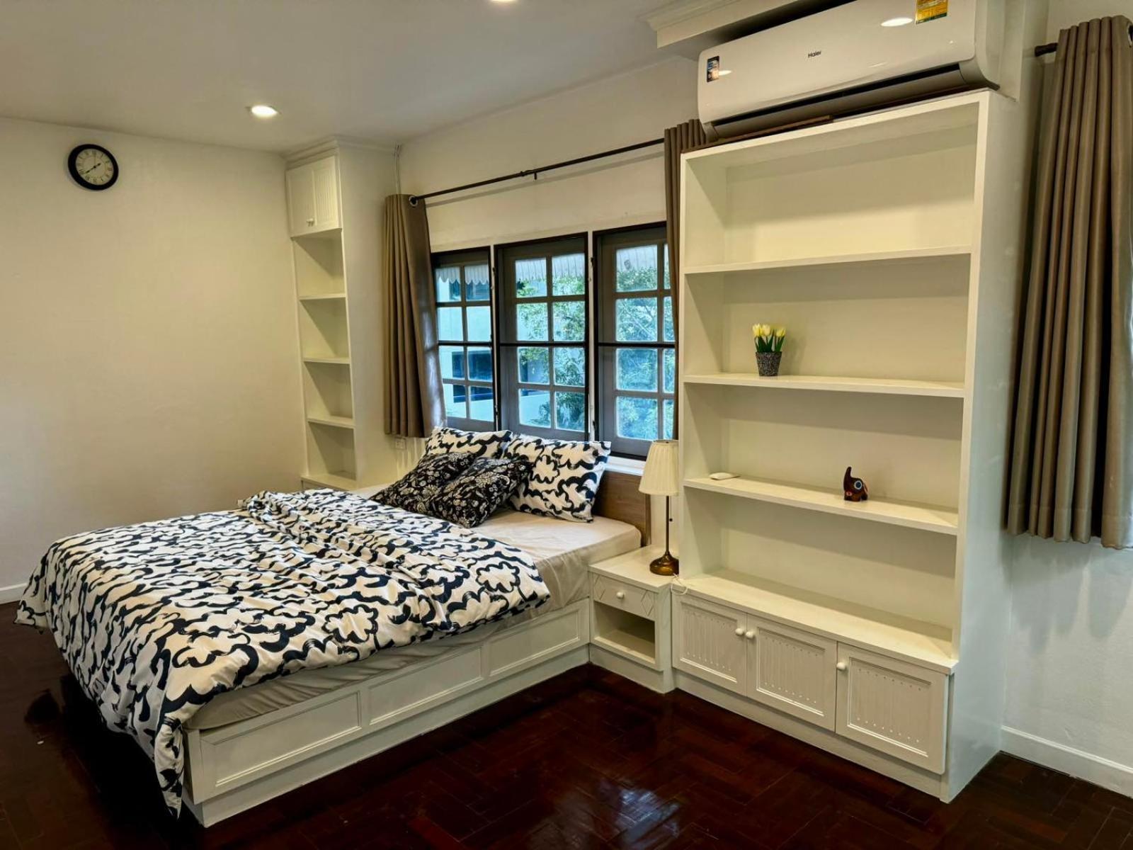 Comfy Crib 2 *
